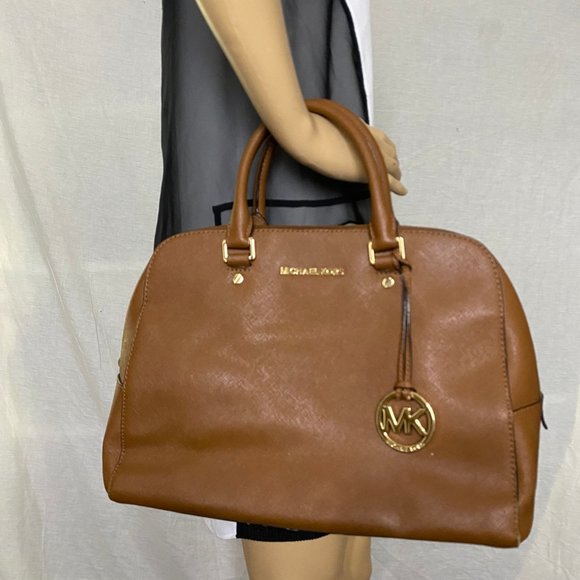 Michael Kors Medium Brown Leather Handbag - Picture 9 of 12